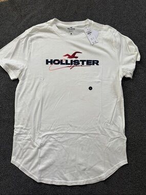 Hollister White Short Sleeve Tee with Navy and Red Logo